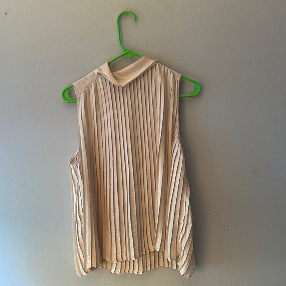 T Tahari Cream Blouse with Pleated Design